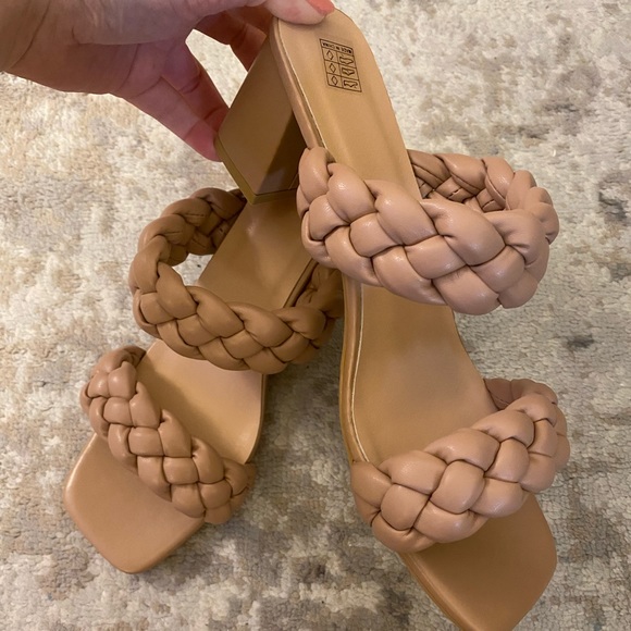 Apricot Braided Slip-On Sandal/Heels - Picture 14 of 14